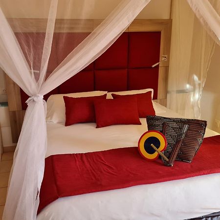 Bed and Breakfast Le Souimanga Bleu Saly Pokój zdjęcie