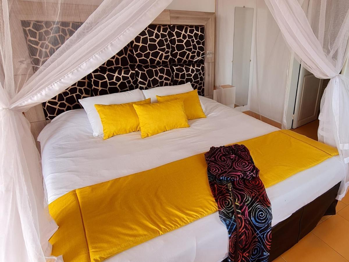 Bed and Breakfast Le Souimanga Bleu Saly Zewnętrze zdjęcie
