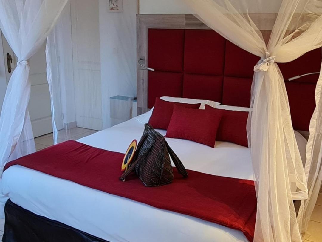 Bed and Breakfast Le Souimanga Bleu Saly Zewnętrze zdjęcie